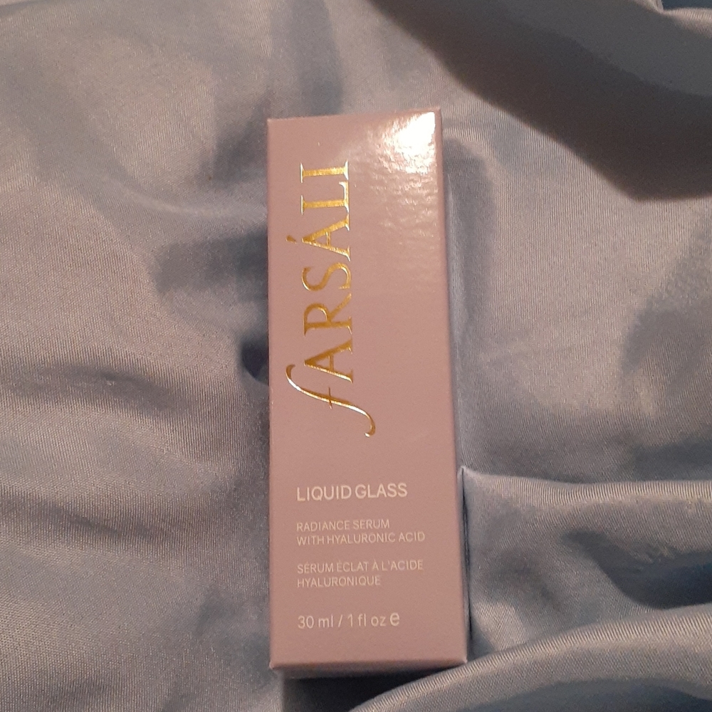 Farsail liquid glass